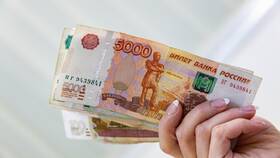 Почему не приходят выплаты пенсионерам в Дефиле